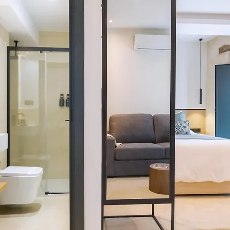 Luxurious Overlooking Casa Pilatos Apartment