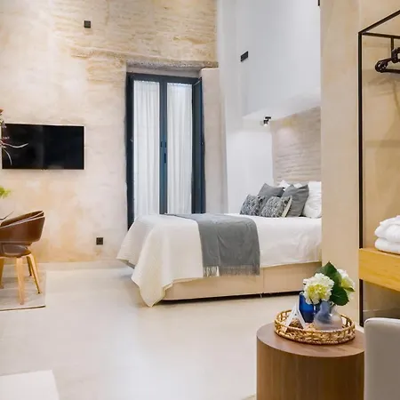 Apartment Luxurious With Jacuzzi In Casa Pilatos