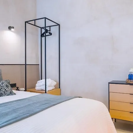 Apartment Luxurious Located In Casa Pilatos