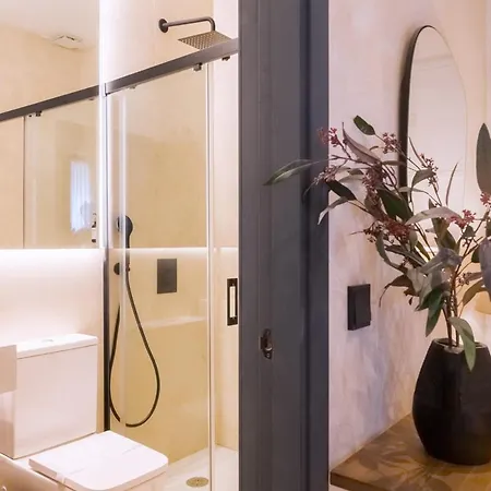 Luxurious Located In Casa Pilatos Apartment