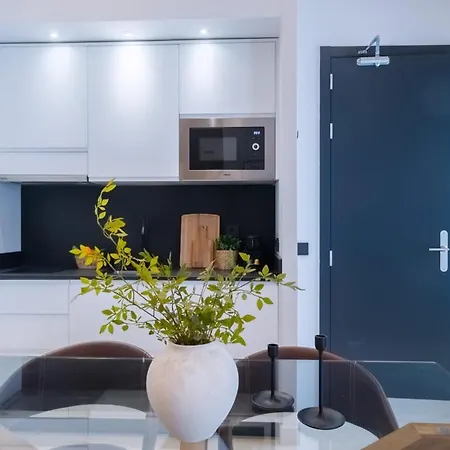 Luxurious Located In Casa Pilatos Apartment