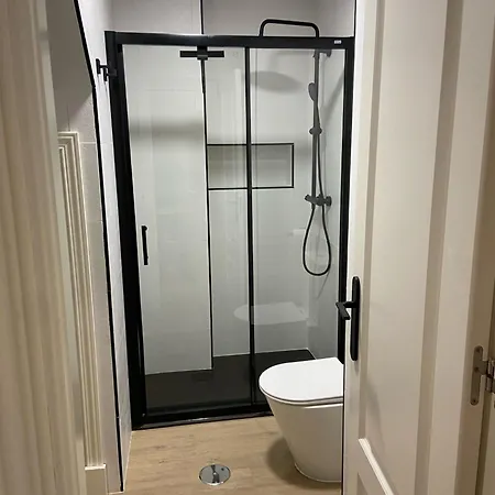Lira Urban Apartment