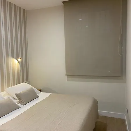 Lira Urban Apartment Seville