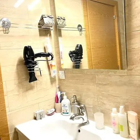 Shared Apartment! Piso Compartido! общая квартира! Homestay