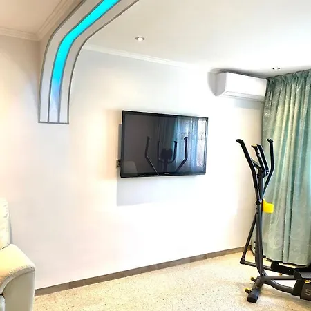 Shared Apartment! Piso Compartido! общая квартира! Homestay *