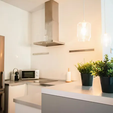 Apartamento Azz Torre De La Plata Sevilla