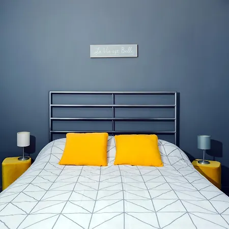 Conde 10 Apartment