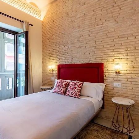 Arco De La Seda - Boutique