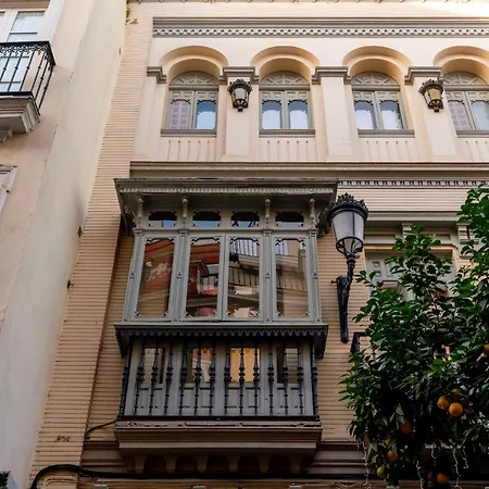 Arco De La Seda - Boutique * Seville