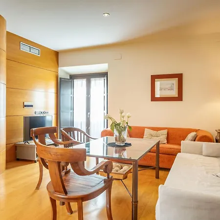 Apartment La Maestranza Charming One Or Two Bedrooms By Cityzen