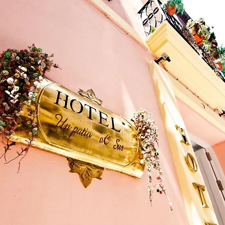 Hotel Un Patio Al Sur 2*