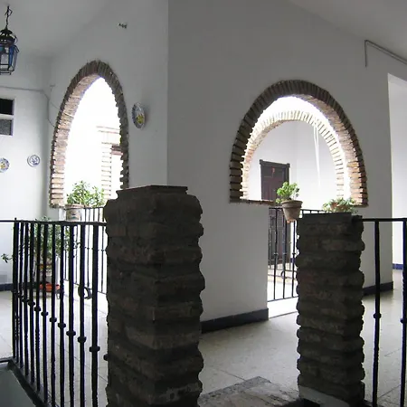 Guest house La Montorena 2*