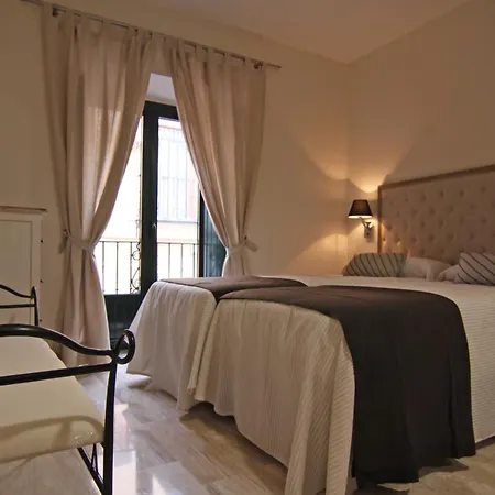 Living Centro Maestranza Sevilla