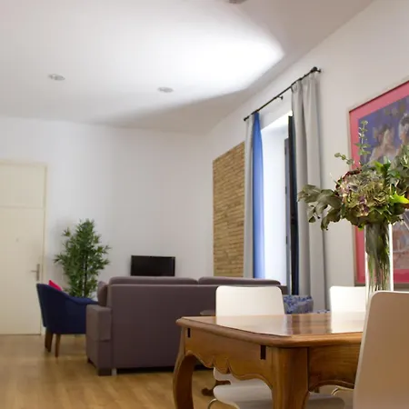 Apartment Life Alberto Lista Seville