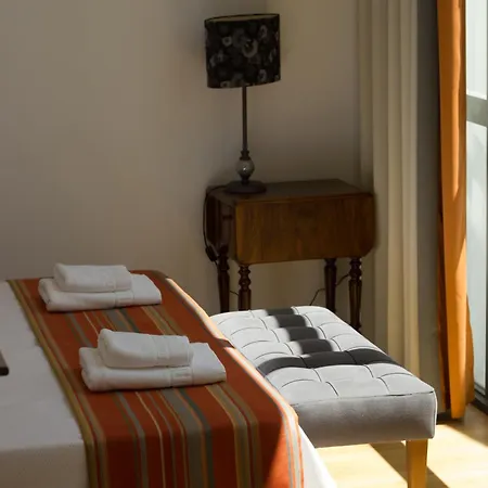Apartment Life Alberto Lista *