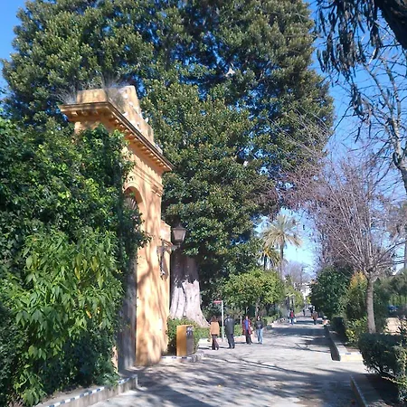 Murallas De Séville