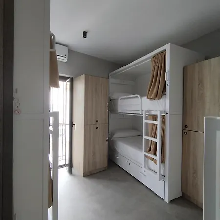 Hostel Sweet
