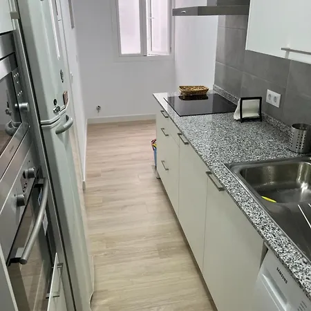Apartment Cozy Next To Center *