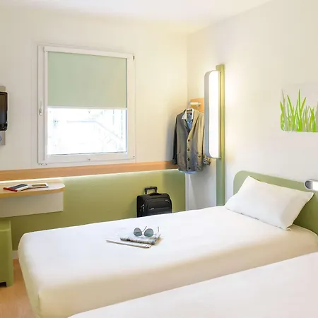 Ibis Budget Aeropuerto Penzion Sevilla