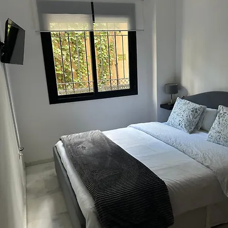 Proximo Al Centro De 2 Con Piscina. Apartment Seville
