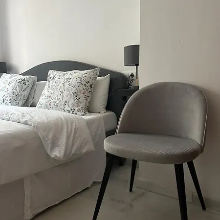 Proximo Al Centro De 2 Con Piscina. Apartment