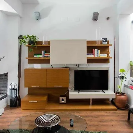 Apartment Lujoso Con Patio En Triana Seville