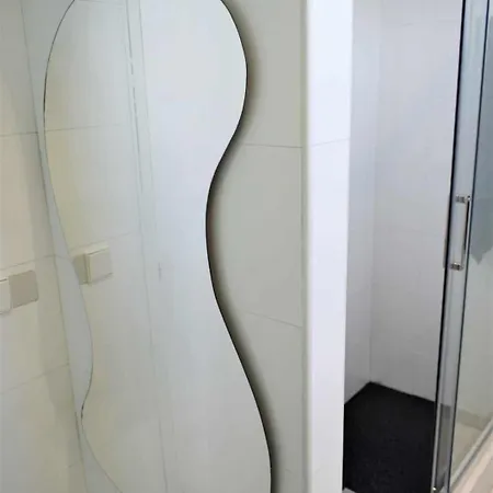 Atico De Arte Banado En Sol Apartment