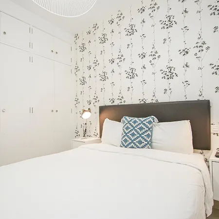 Charming In The Center - 10m Walk Isla Magica