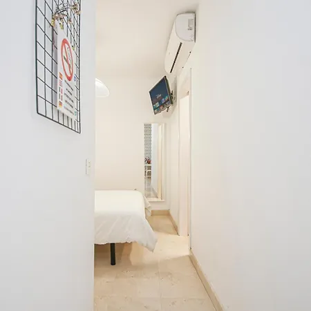 Charming In The Center - 10m Walk Isla Magica Apartment *