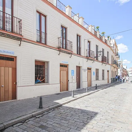 Apartment Charming In The Center - 10m Walk Isla Magica