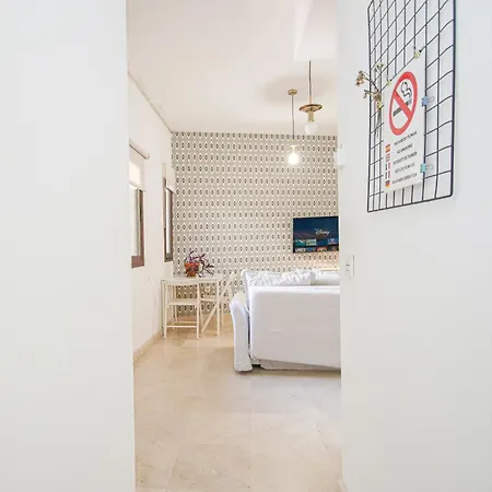 Charming In The Center - 10m Walk Isla Magica Apartment Seville