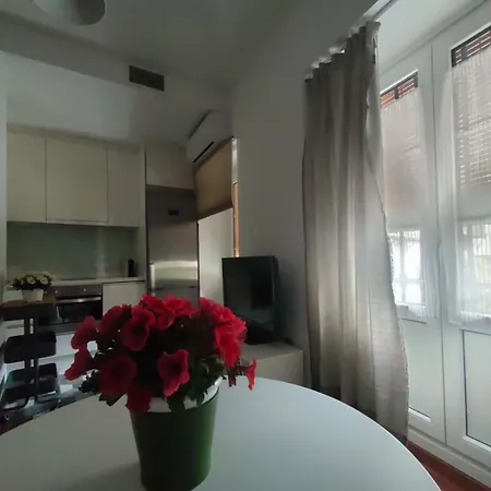Apartment Alameda 1 *