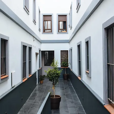 Industrial 1 Y Garaje Apartment Seville