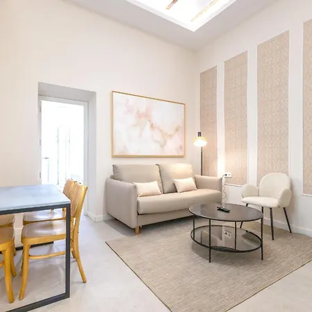 Rt41 Triana Deluxe Apartment *