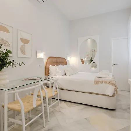 Isg Cuna 10 Apartment *