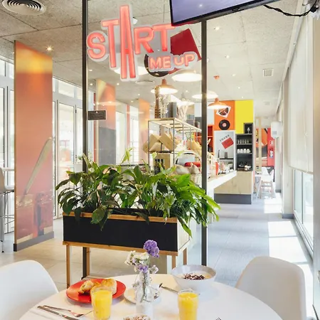 Ibis Hotel Sevilla