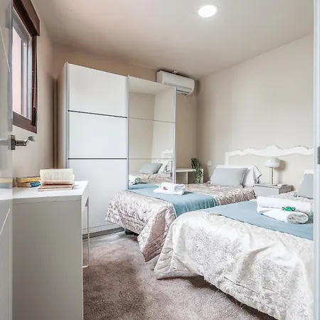 Fantastico Atico 2 Hab Y Gran Terraza Privada Apartment *