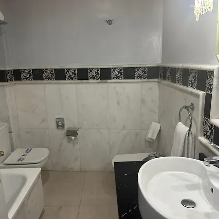 Sacristia De Santa Ana Hotel 3*