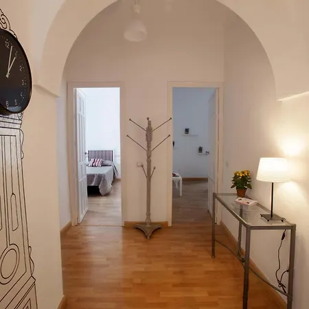 Casas Y Patios De *