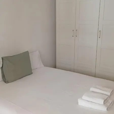 Los Remedios Coliving Pensión *