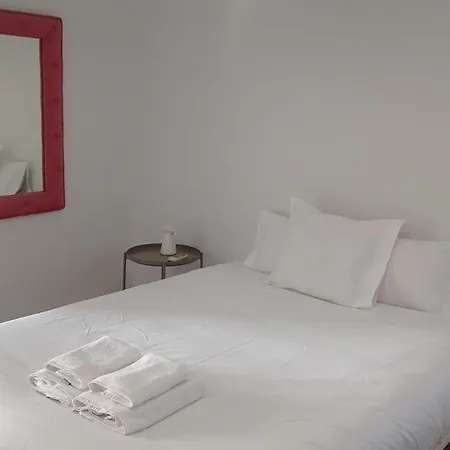 Pensión Los Remedios Coliving *