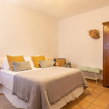 Andalusian Courtyard Apartment *