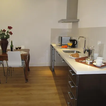 Apartment Life Alberto Lista *