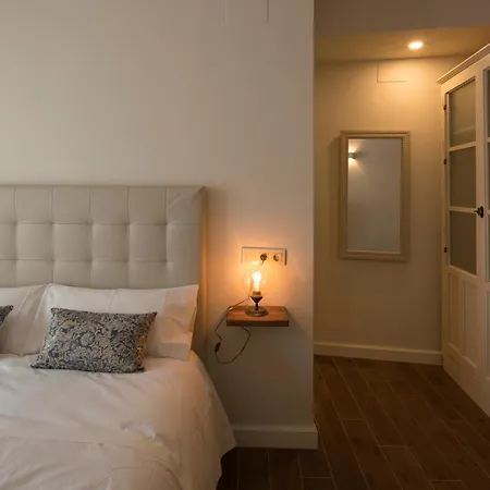 Santa Maria Apartment Seville