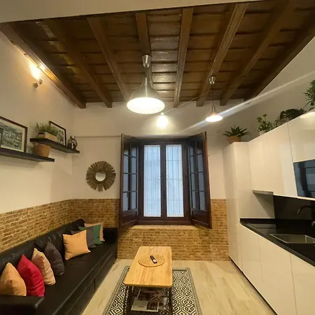 Canal Urban Apartment Seville