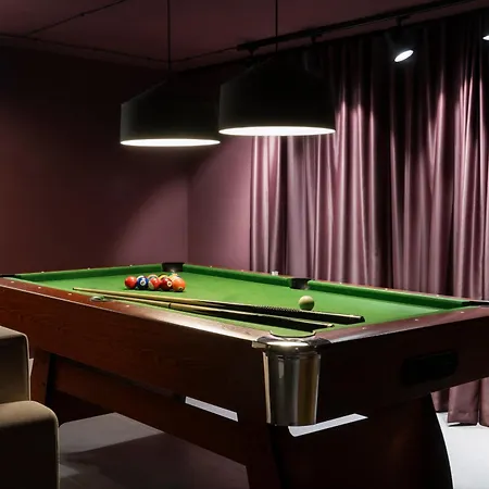 Monkeys Trastamara Billiard Apartment *
