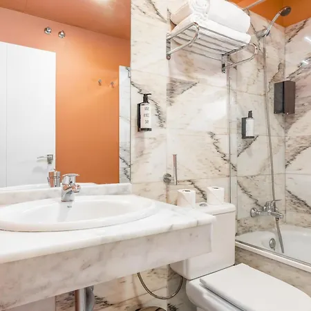 Smartr Duenas Apartment