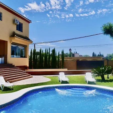 Villa Private Pool! Your Oasis In Sevilla! Bbq!