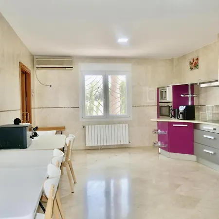 Villa Private Pool! Your Oasis In Sevilla! Bbq! *