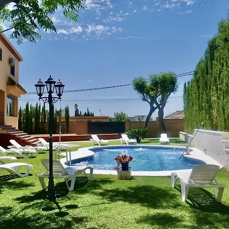 Private Pool! Your Oasis In Sevilla! Bbq! Seville